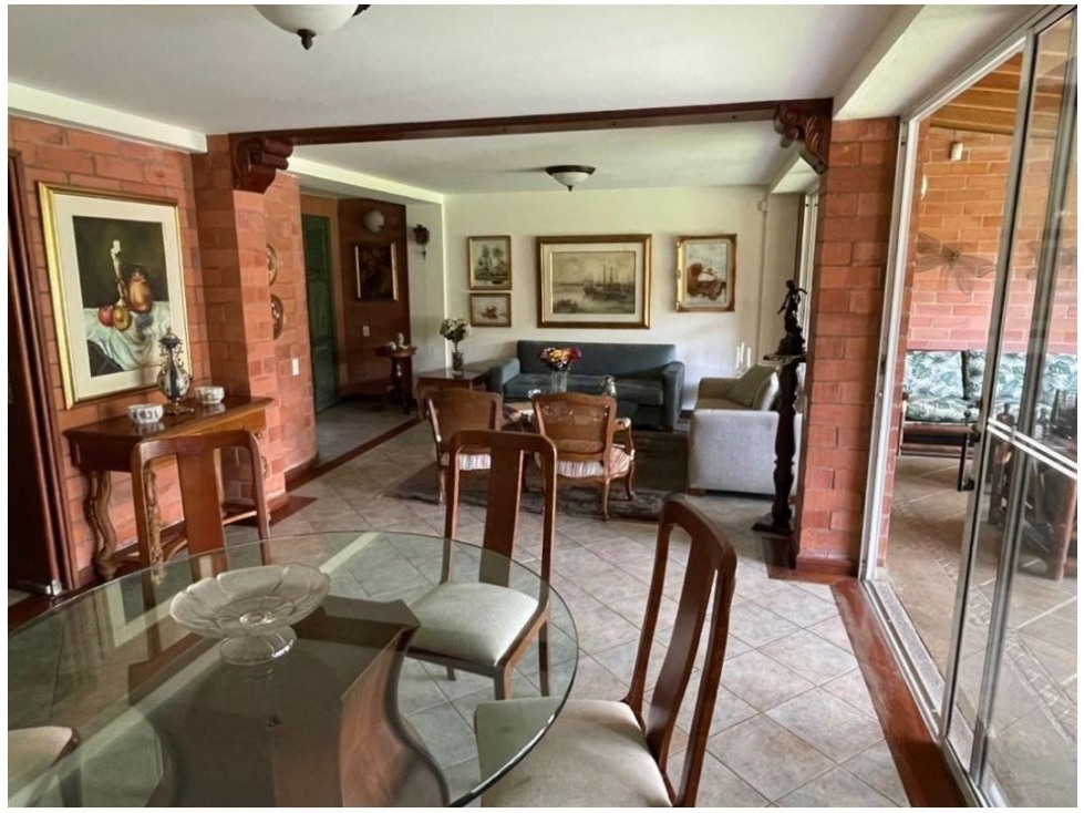 Casa en venta en Zona Centro, Envigado · foto 2 de 13