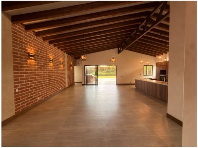 Casa de 4 alcobas en venta en Llano Grande, Rionegro, 1750 m² · foto 12 de 24