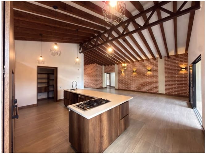 Casa de 4 alcobas en venta en Llano Grande, Rionegro, 1750 m² · foto 15 de 24
