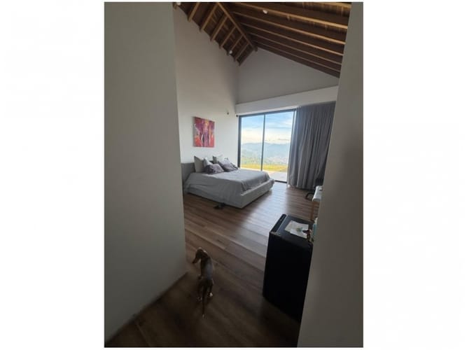 Casa de 4 alcobas en venta en Mesa, Medellín, 385 m² · foto 5 de 13