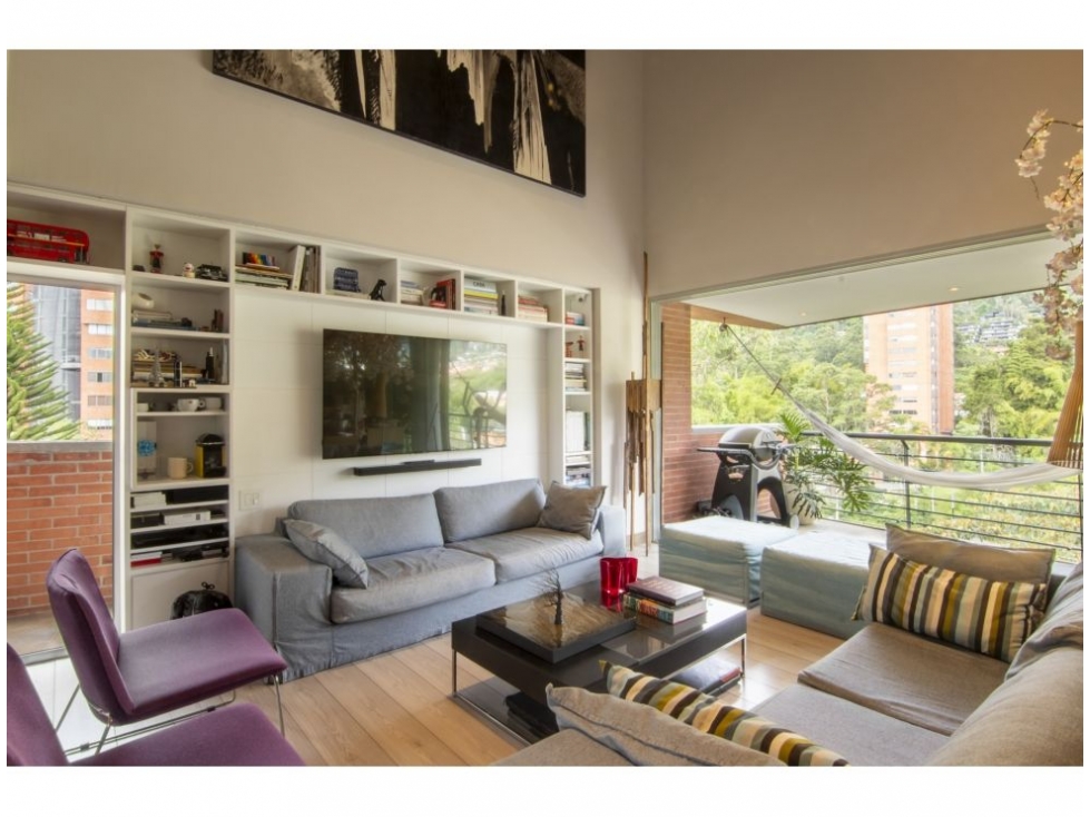 Apartamento en venta en Calasanz, Medellín · foto 3 de 24