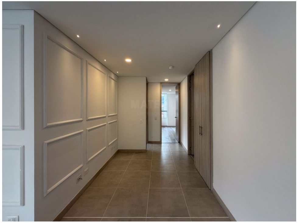 Apartamento en venta en Loma Del Esmeraldal, Envigado · foto 8 de 24