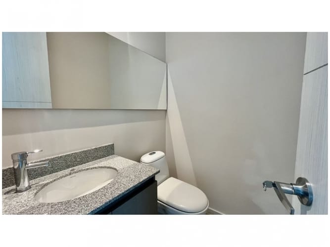 Oficina en venta en Los Balsos, Medellín, 50 m² · foto 3 de 12