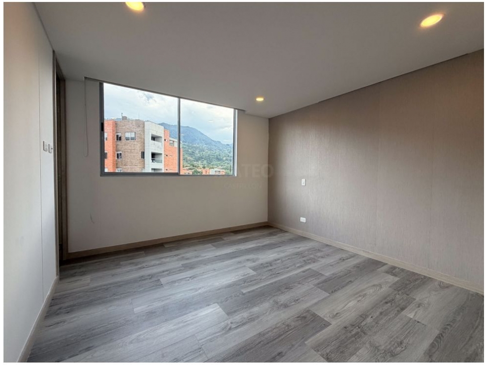 Apartamento en venta en Loma Del Esmeraldal, Envigado · foto 12 de 24