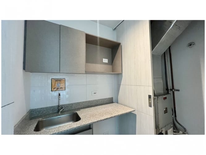 Oficina en venta en Los Balsos, Medellín, 50 m² · foto 4 de 12