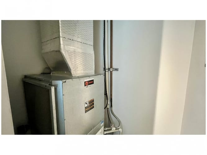 Oficina en venta en Los Balsos, Medellín, 50 m² · foto 6 de 12