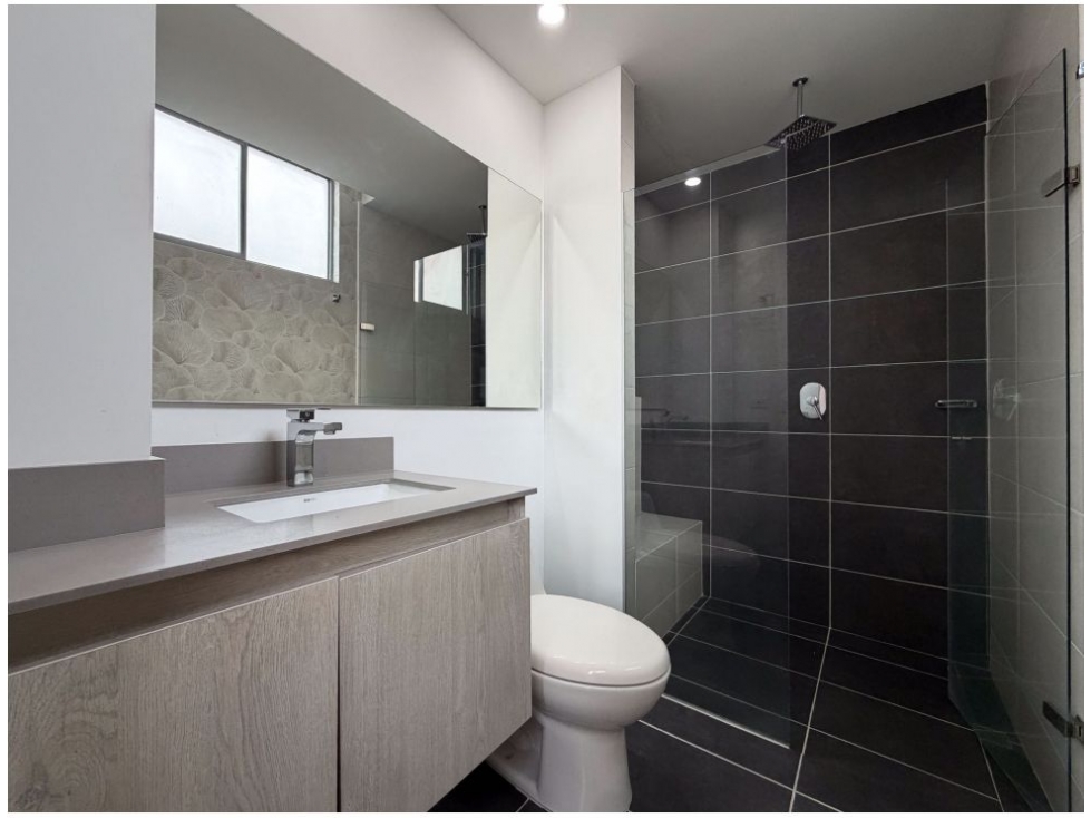 Apartamento en venta en Loma Del Esmeraldal, Envigado · foto 15 de 24