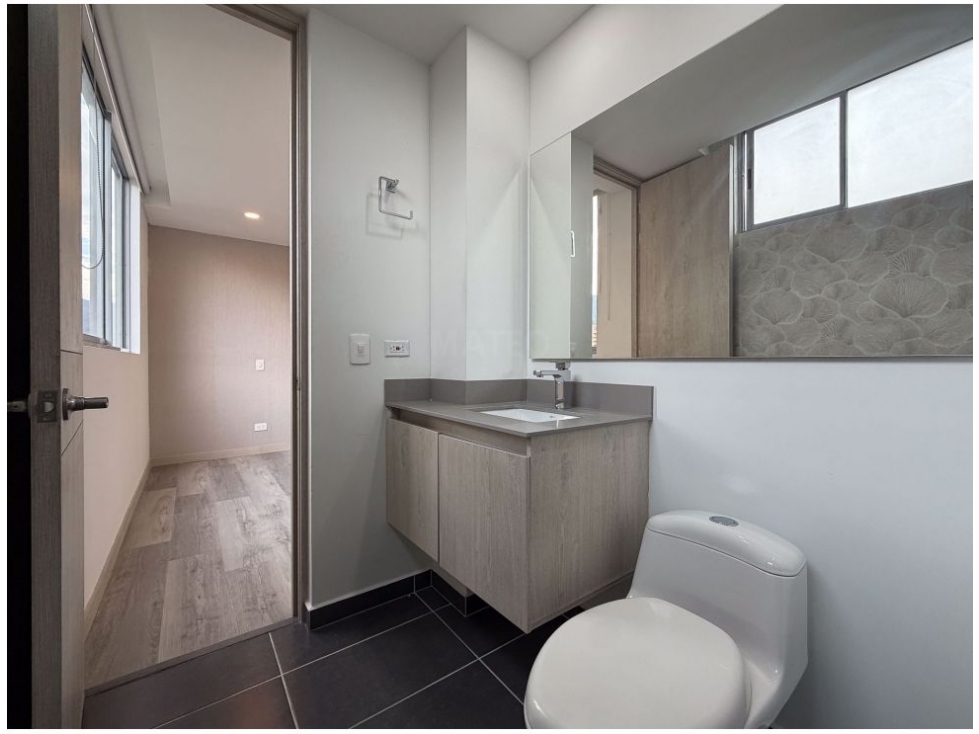 Apartamento en venta en Loma Del Esmeraldal, Envigado · foto 17 de 24
