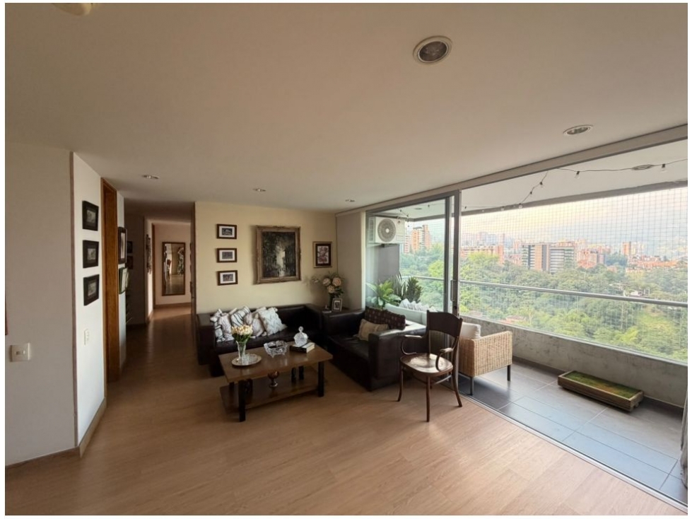 Apartamento en venta en Loma Benedictinos, Envigado · foto 2 de 19