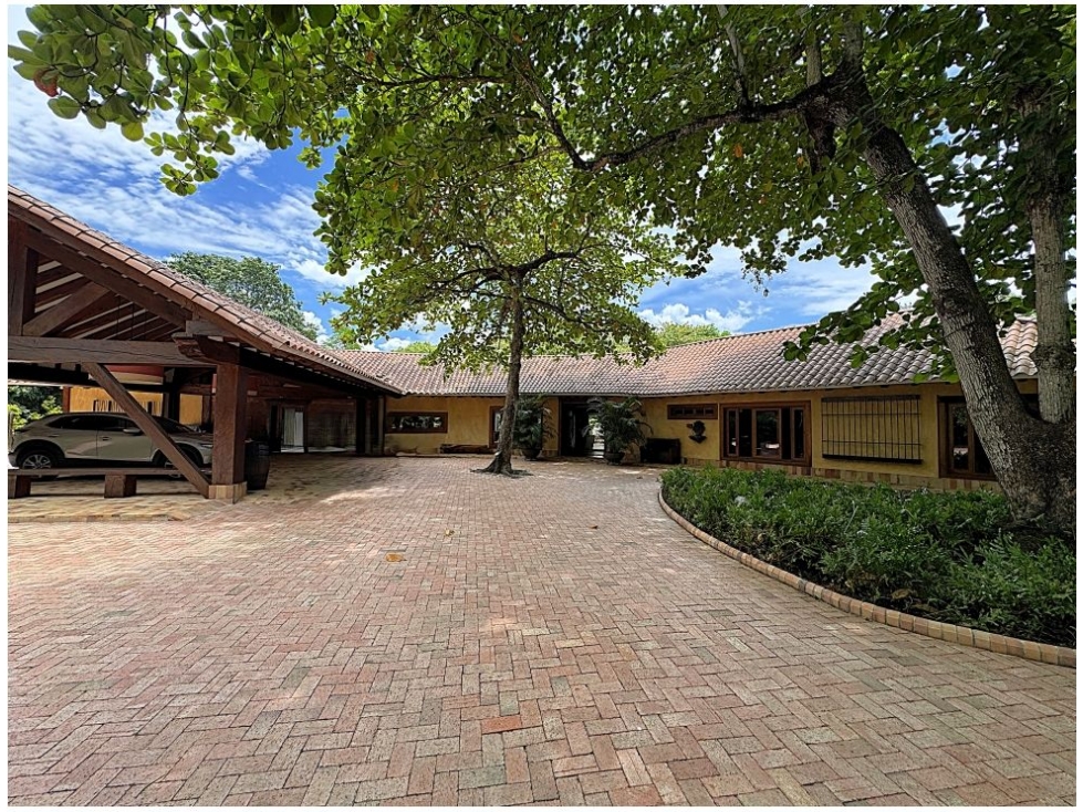 14BR Country House in El espinal (1000 m²) for Sale - 2