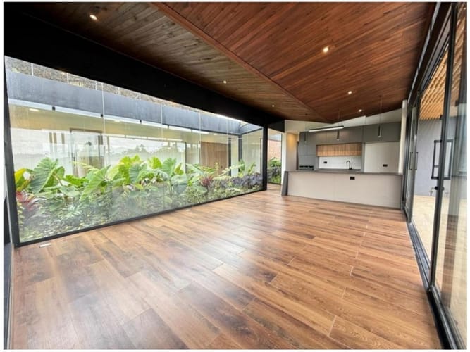 Casa de 3 alcobas en venta en Las Palmas, Envigado, 331 m² · foto 4 de 22