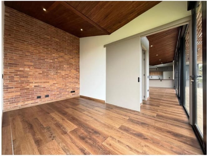 Casa de 3 alcobas en venta en Las Palmas, Envigado, 331 m² · foto 8 de 22
