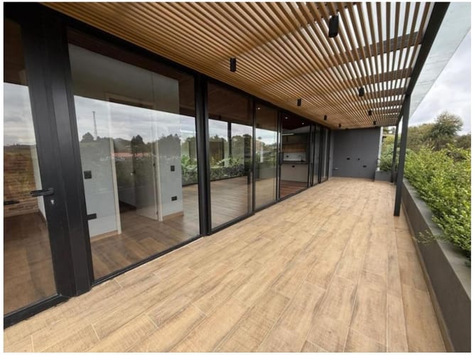 Casa de 3 alcobas en venta en Las Palmas, Envigado, 331 m² · foto 9 de 22