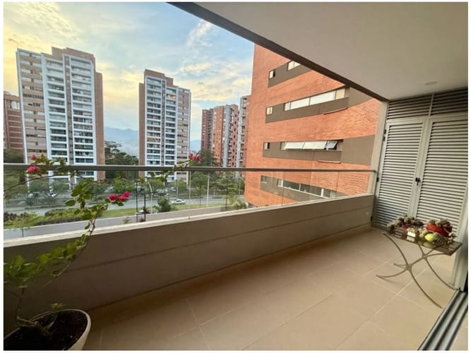 Apartamento de 3 alcobas en venta en La Visitación, Medellín, 108 m² · foto 13 de 24