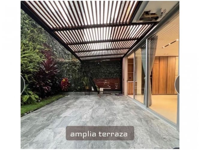 Casa de 3 alcobas en venta en Loma El Atravesado, Envigado, 215 m² · foto 6 de 24