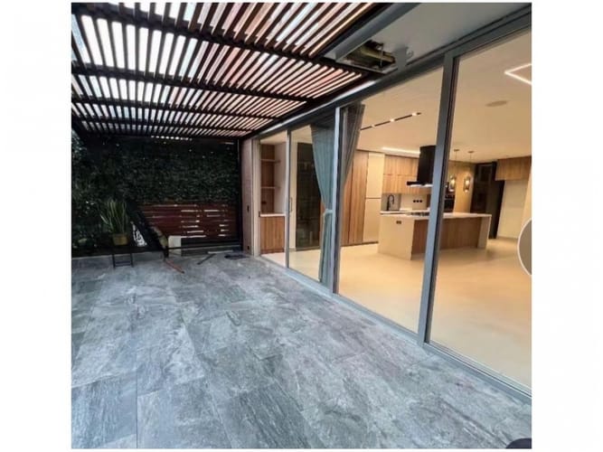 Casa de 3 alcobas en venta en Loma El Atravesado, Envigado, 215 m² · foto 8 de 24