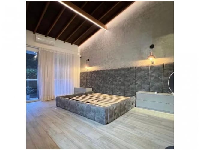 Casa de 3 alcobas en venta en Loma El Atravesado, Envigado, 215 m² · foto 12 de 24
