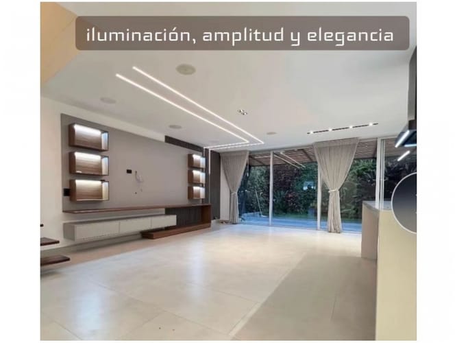 Casa de 3 alcobas en venta en Loma El Atravesado, Envigado, 215 m² · foto 20 de 24
