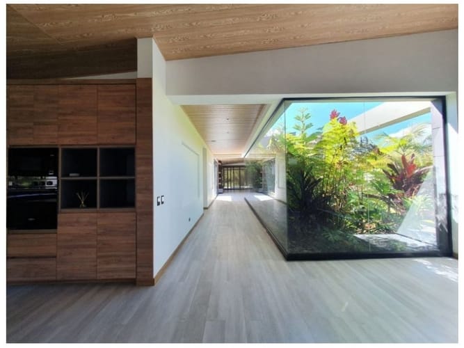 Casa de 3 alcobas en venta en Llano Grande, Rionegro, 540 m² · foto 3 de 24
