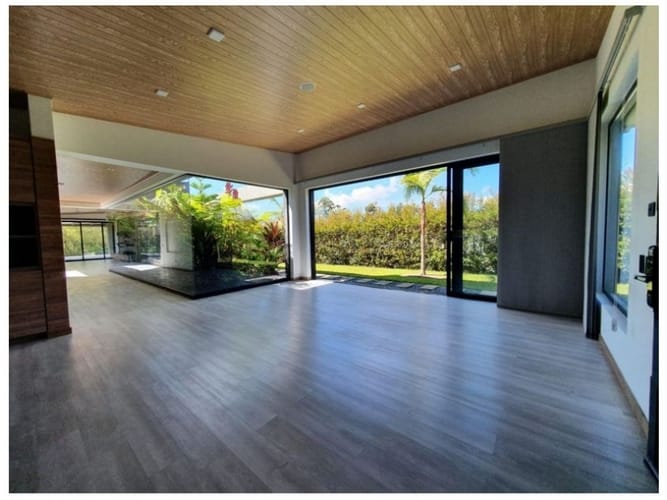 Casa de 3 alcobas en venta en Llano Grande, Rionegro, 540 m² · foto 7 de 24