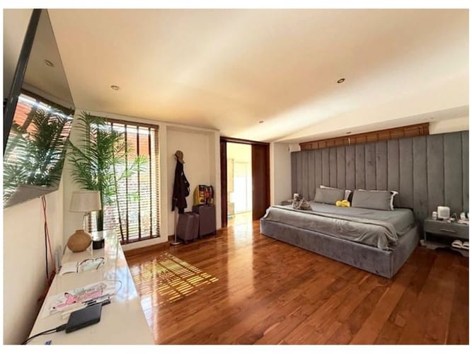 Casa de 5 alcobas en venta en Carrizales, Envigado, 495 m² · foto 12 de 21