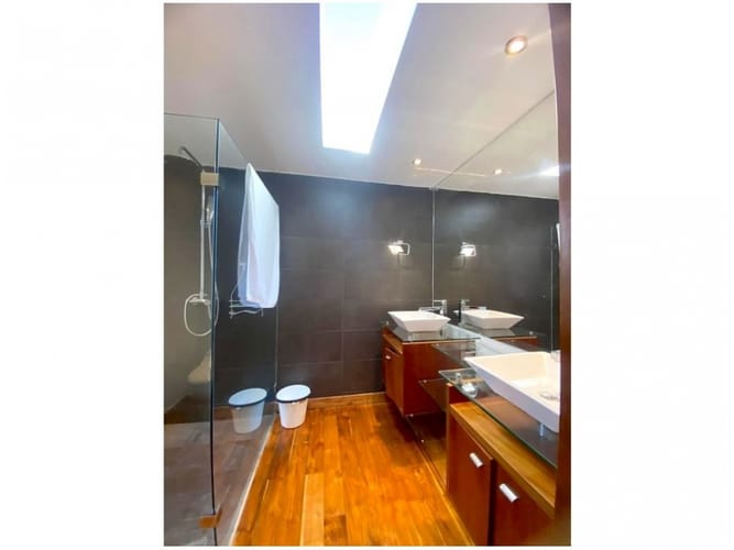 Casa de 5 alcobas en venta en Carrizales, Envigado, 495 m² · foto 13 de 21