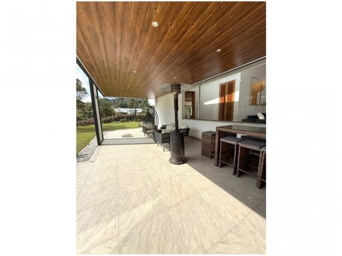 Casa de 5 alcobas en venta en Carrizales, Envigado, 495 m² · foto 15 de 21