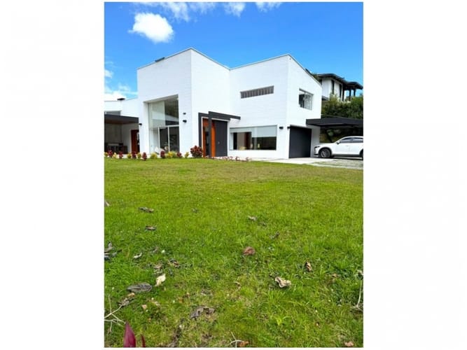 Casa de 5 alcobas en venta en Carrizales, Envigado, 495 m² · foto 19 de 21
