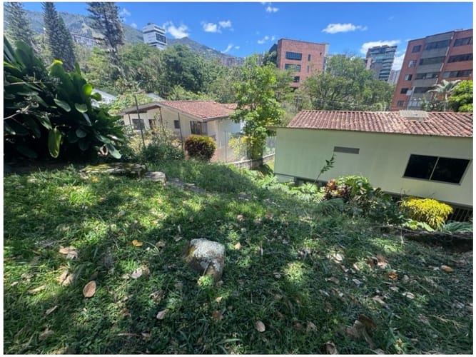 Casa en venta en Las Lomas No.1, Medellín, 680 m² · foto 12 de 18