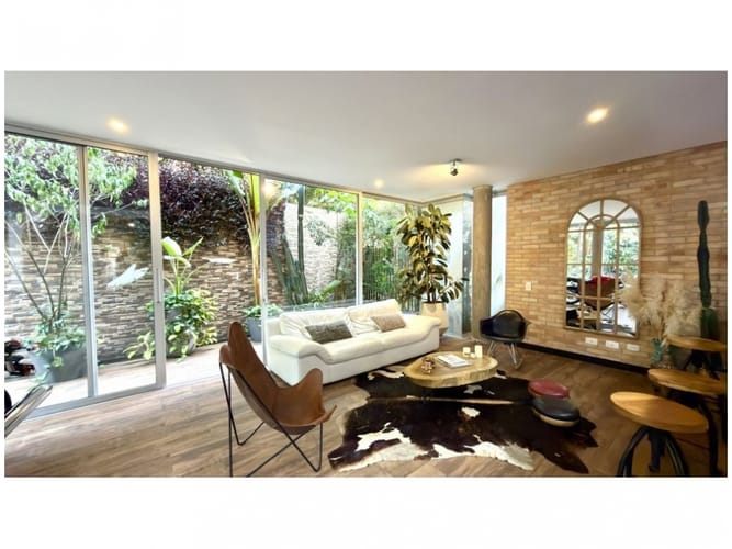 Casa de 3 alcobas en venta en Montessori, Envigado, 288 m² · foto 6 de 19