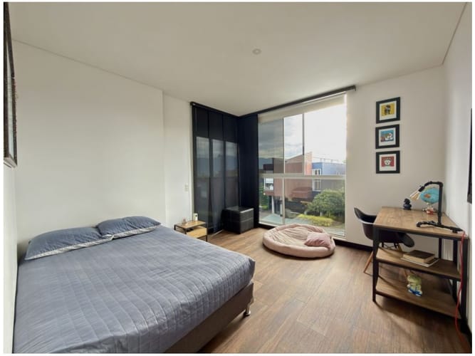 Casa de 3 alcobas en venta en Montessori, Envigado, 288 m² · foto 18 de 19