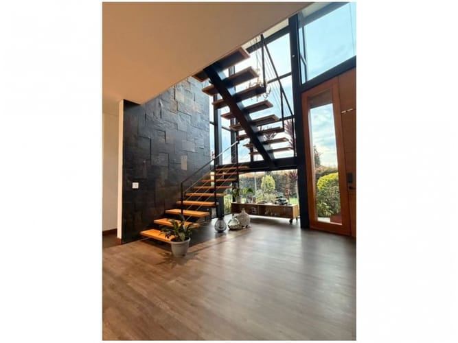 Casa de 4 alcobas en venta en Vía Las Palmas, Envigado, 436 m² · foto 9 de 10