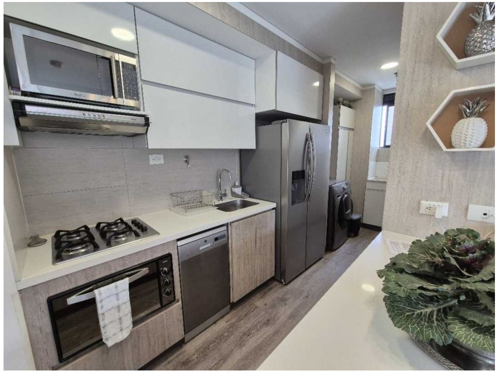 Apartamento en venta en El Poblado, Medellín · foto 7 de 22