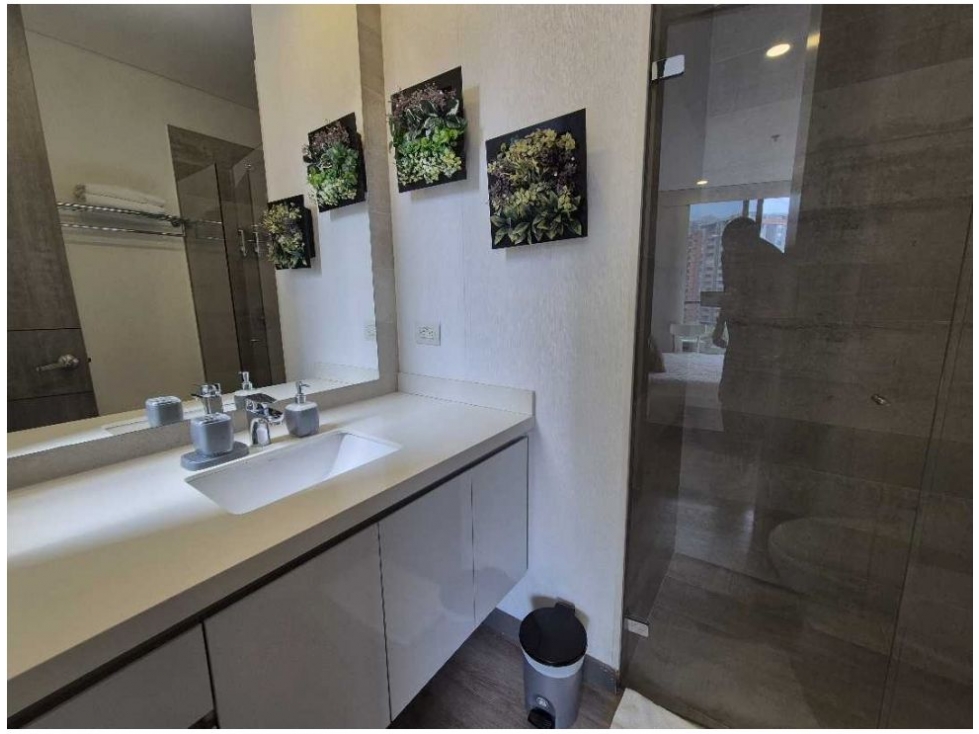 Apartamento en venta en El Poblado, Medellín · foto 11 de 22