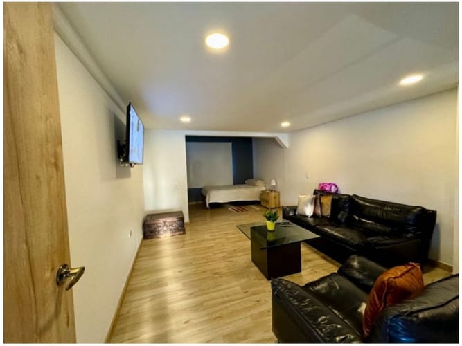 Casa de 3 alcobas en venta en Las Palmas, Envigado, 300 m² · foto 13 de 21