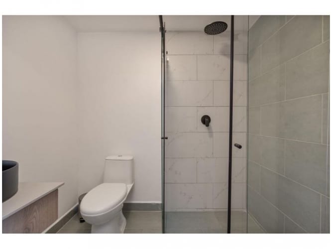 Apartaestudio en venta en El Poblado, Medellín, 101 m² · foto 9 de 16