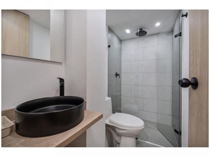 Apartaestudio en venta en El Poblado, Medellín, 101 m² · foto 12 de 16