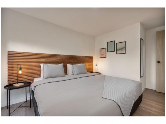 Apartaestudio en venta en El Poblado, Medellín, 101 m² · foto 13 de 16