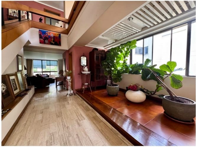 Apartamento de 4 alcobas en venta en San Lucas, Medellín, 477 m² · foto 5 de 24