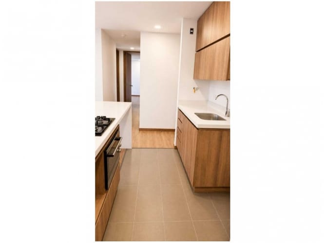 Apartamento de 3 alcobas en venta en El Trianon, Envigado, 84 m² · foto 3 de 16