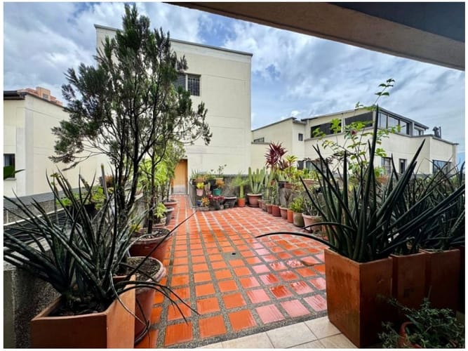 Apartamento de 4 alcobas en venta en San Lucas, Medellín, 477 m² · foto 20 de 24