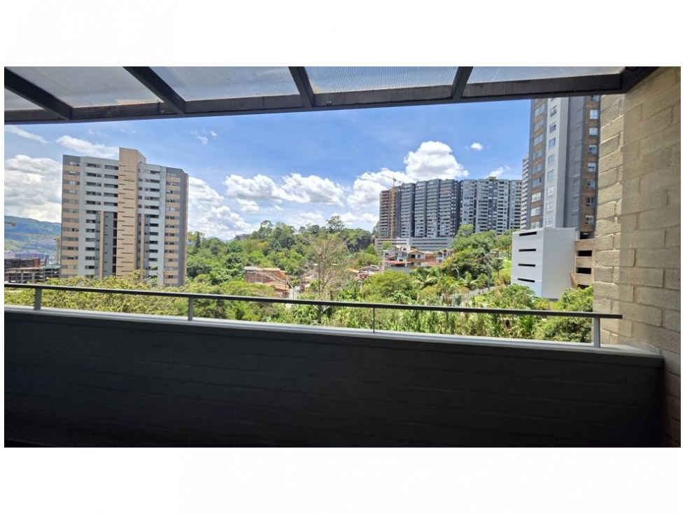 Apartamento en venta en El Chingui, Envigado · foto 2 de 24