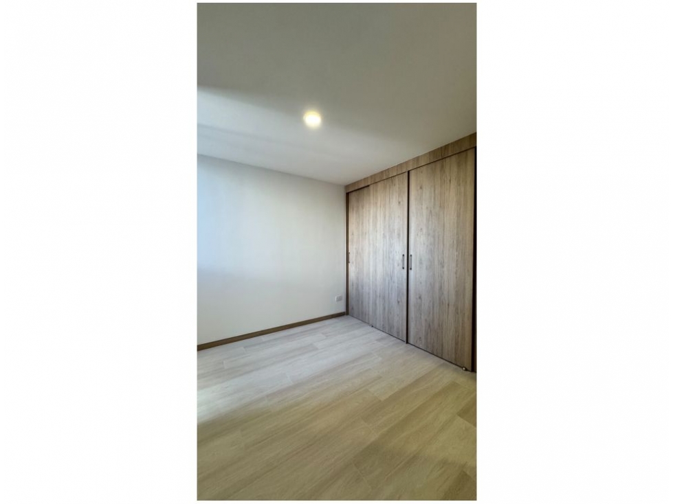 Apartamento en venta en Camino Verde, Envigado · foto 8 de 17