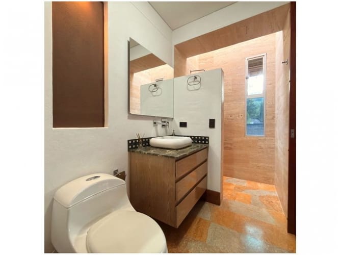 Casa de 4 alcobas en venta en Loma Del Escobero, Envigado · foto 8 de 24