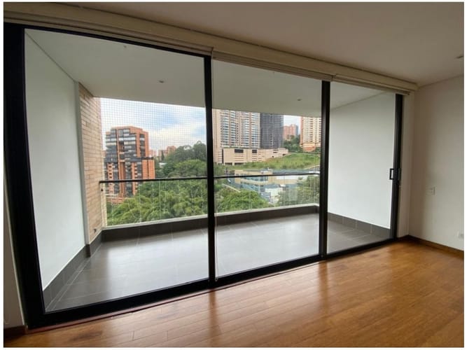 Apartamento de 3 alcobas en venta en Patio Bonito, Medellín, 190 m² · foto 3 de 24