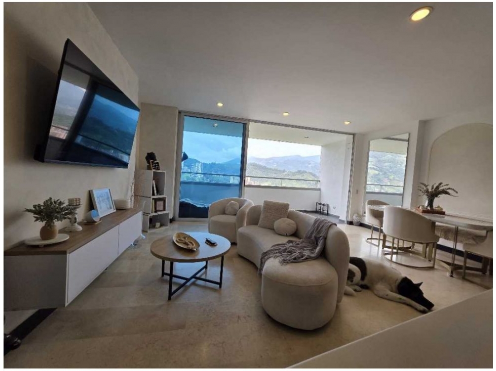 Apartamento en venta en Aves Maria, Sabaneta · foto 2 de 24