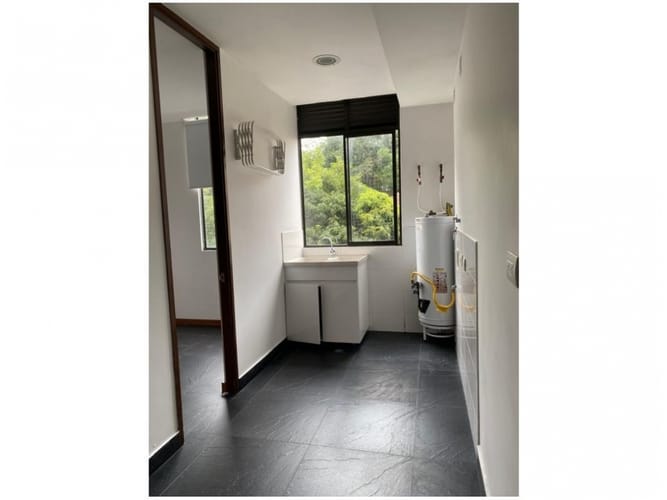 Apartamento de 3 alcobas en venta en Patio Bonito, Medellín, 190 m² · foto 13 de 24