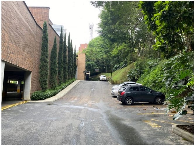 Apartamento de 3 alcobas en venta en Patio Bonito, Medellín, 190 m² · foto 14 de 24
