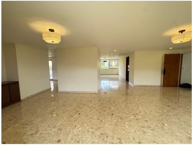 Apartamento en venta en Las Lomas No.1, Medellín · foto 9 de 24