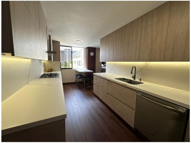 Apartamento en venta en Las Lomas No.1, Medellín · foto 13 de 24